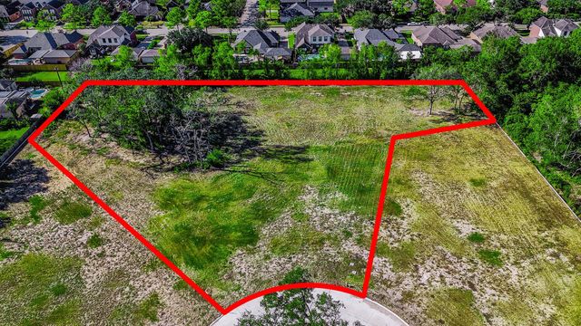 1626 Crown Oaks Court, Pearland, TX 77581