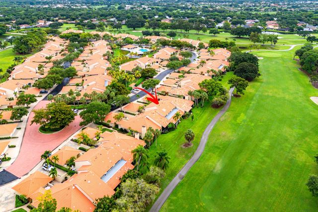 301 Old Meadow Way, Palm Beach Gardens, FL 33418
