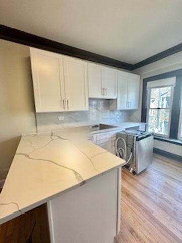1953 W Sunnyside Avenue 2, Chicago, IL 60640