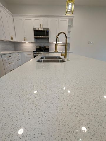 4915 Fisk Street, Houston, TX 77009