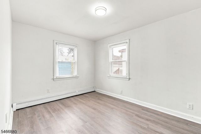 28 Newport Ave, Franklin Twp., NJ 08873