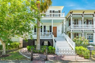 1717 Winnie Street, Galveston, TX 77550