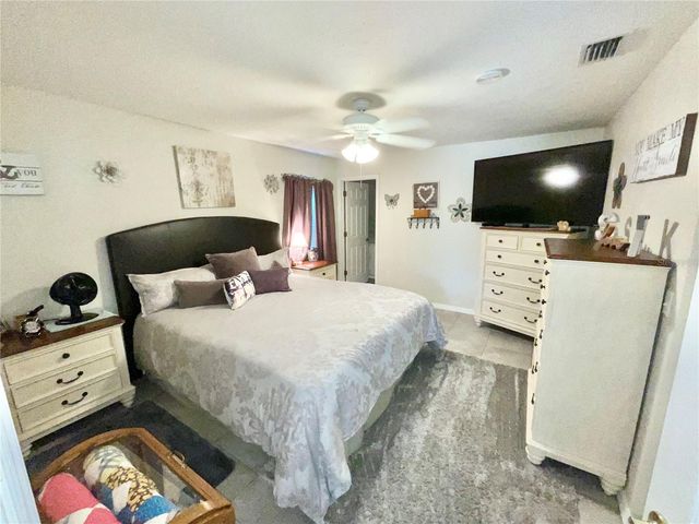 7831 BARCLAY ROAD, New Port Richey, FL 34654