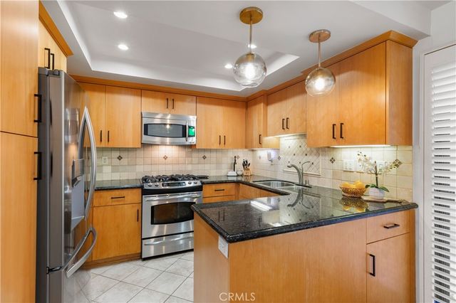 2601 E 19th 4, Signal Hill, CA 90755