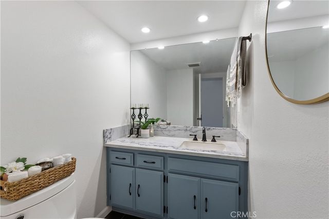 2601 E 19th 4, Signal Hill, CA 90755