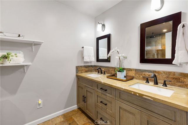 2601 E 19th 4, Signal Hill, CA 90755