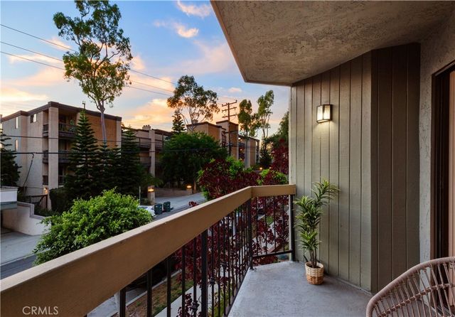 2601 E 19th 4, Signal Hill, CA 90755