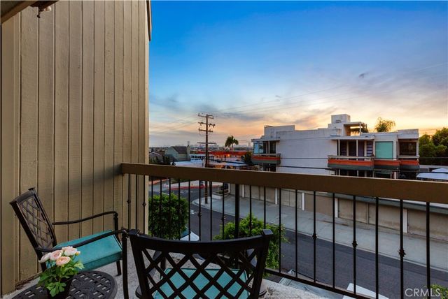 2601 E 19th 4, Signal Hill, CA 90755