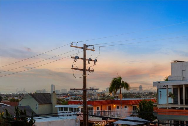 2601 E 19th 4, Signal Hill, CA 90755