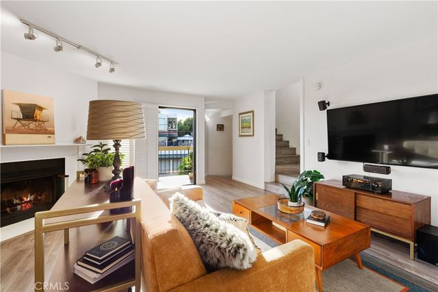 2601 E 19th 4, Signal Hill, CA 90755