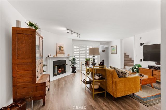 2601 E 19th 4, Signal Hill, CA 90755