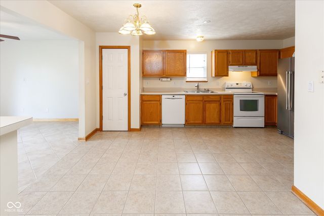 1226 Meadowood Drive, Danville, IN 46122
