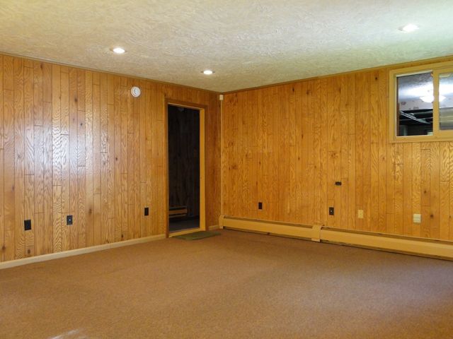128 Sutton Road, Webster, MA 01570