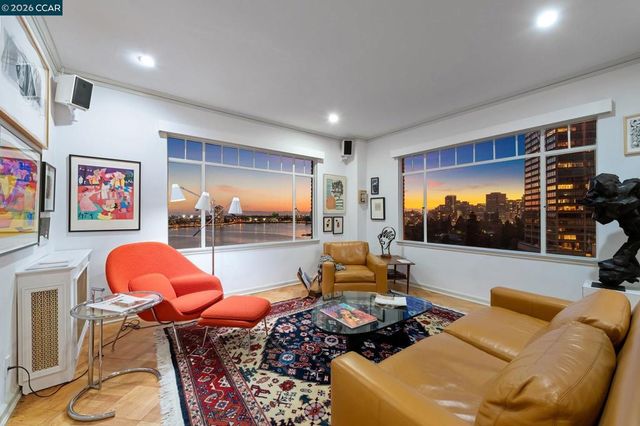 492 Staten Ave 1101, Oakland, CA 94610