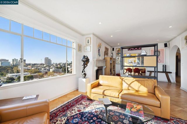 492 Staten Ave 1101, Oakland, CA 94610