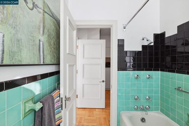 492 Staten Ave 1101, Oakland, CA 94610