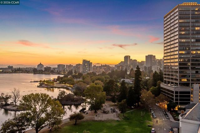 492 Staten Ave 1101, Oakland, CA 94610