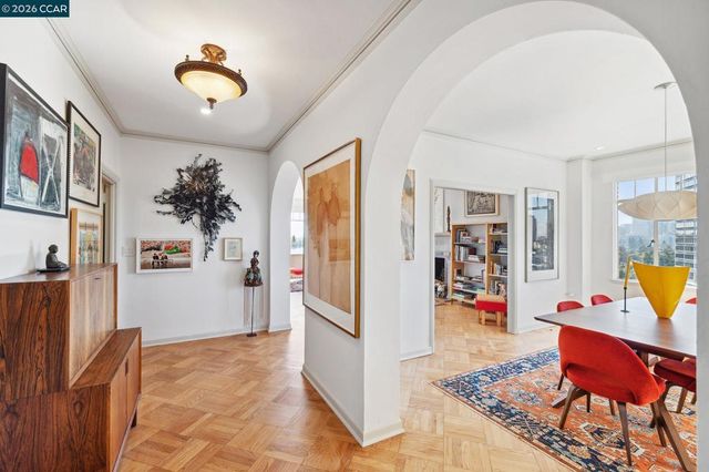 492 Staten Ave 1101, Oakland, CA 94610