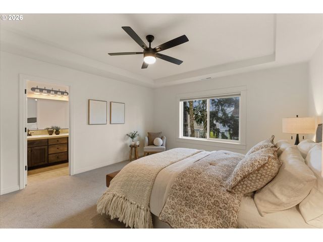 3027 Se KINGSWOOD Ave, Hillsboro, OR 97123