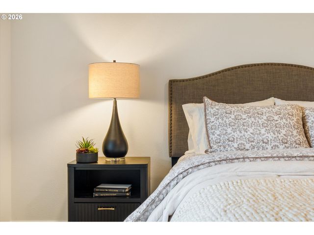 3027 Se KINGSWOOD Ave, Hillsboro, OR 97123