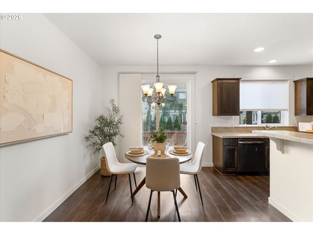 3027 Se KINGSWOOD Ave, Hillsboro, OR 97123