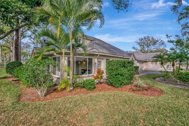 1222 GOLFVIEW WOODS DRIVE 1222, Sun City Center, FL 33573