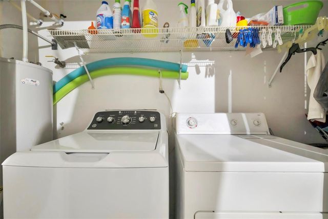 1222 GOLFVIEW WOODS DRIVE 1222, Sun City Center, FL 33573