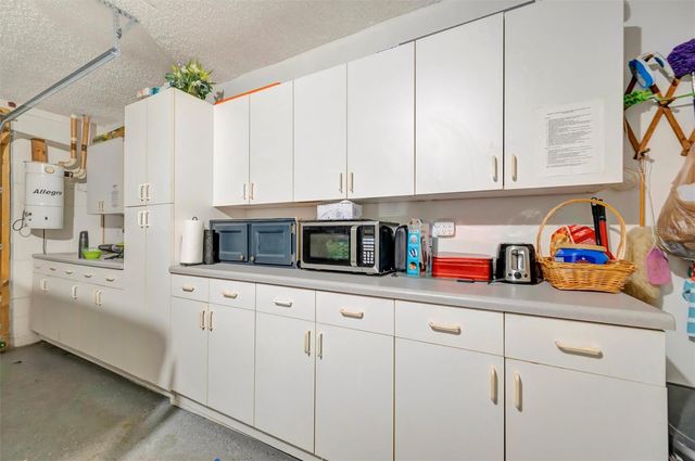 1222 GOLFVIEW WOODS DRIVE 1222, Sun City Center, FL 33573