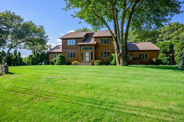 1 Homestead Rd Extension, Sagamore Beach, MA 02562