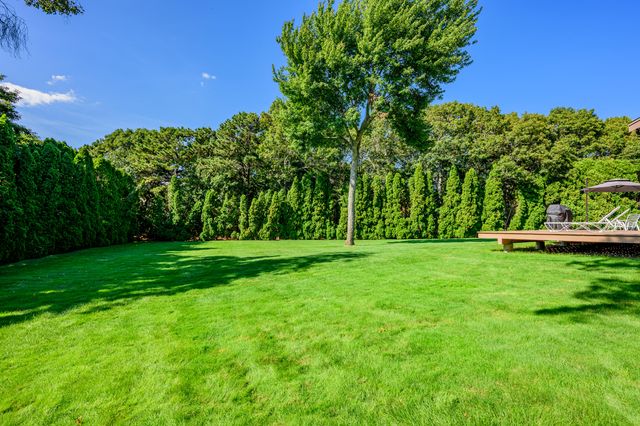 1 Homestead Rd Extension, Sagamore Beach, MA 02562