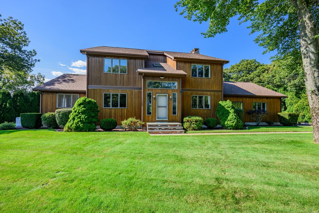 1 Homestead Rd Extension, Sagamore Beach, MA 02562