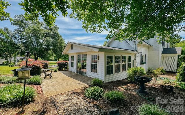 401 S Gold Branch Road, Richfield, NC 28137