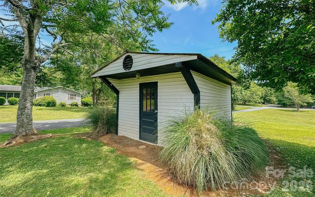 401 S Gold Branch Road, Richfield, NC 28137