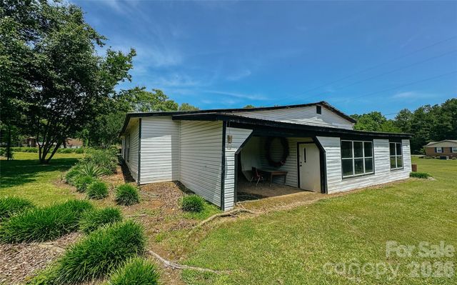 401 S Gold Branch Road, Richfield, NC 28137