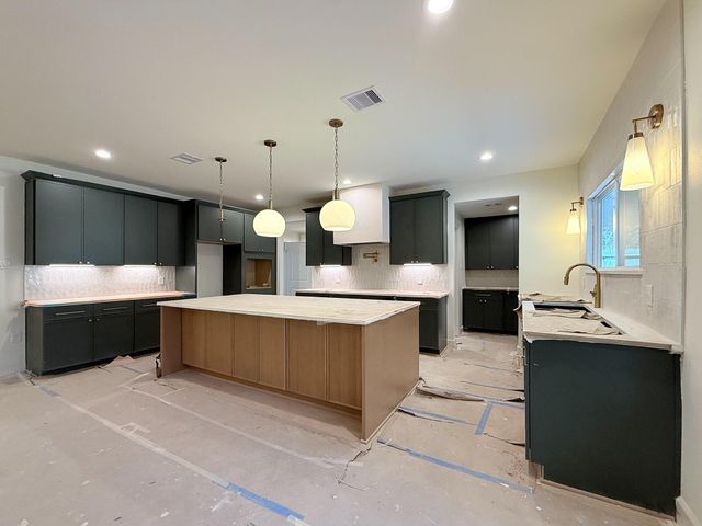 10519 Brinwood Drive, Houston, TX 77043