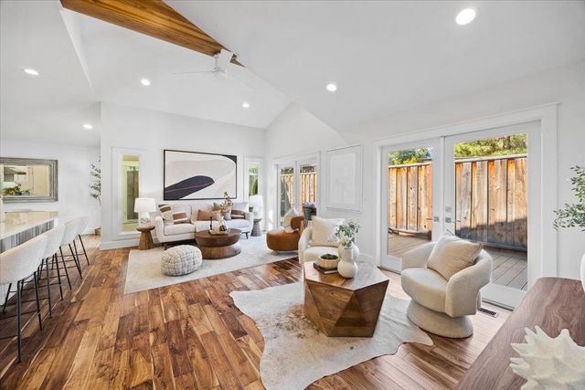 640 N San Antonio Road, Los Altos, CA 94022