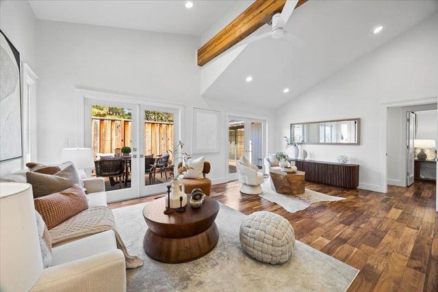 640 N San Antonio Road, Los Altos, CA 94022