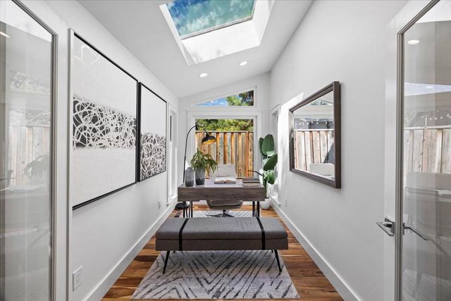 640 N San Antonio Road, Los Altos, CA 94022