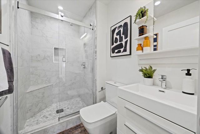 640 N San Antonio Road, Los Altos, CA 94022