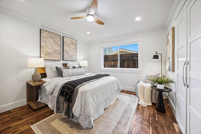 640 N San Antonio Road, Los Altos, CA 94022