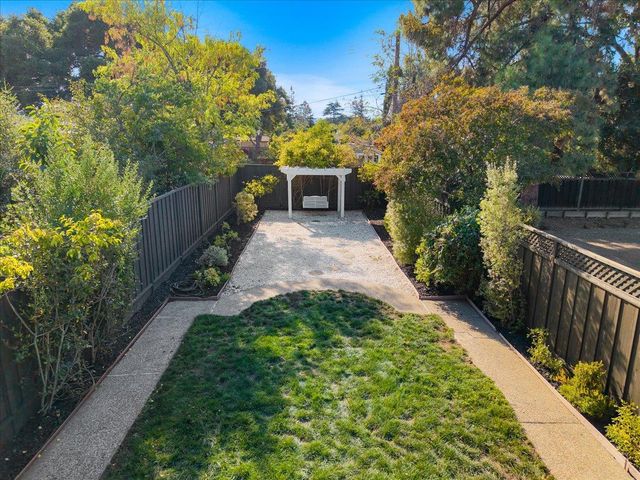 640 N San Antonio Road, Los Altos, CA 94022