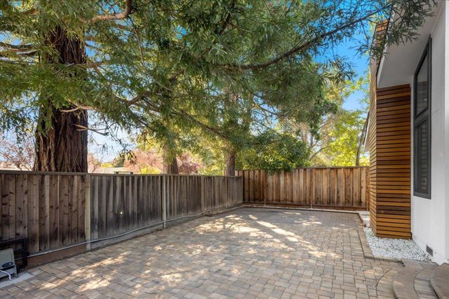 640 N San Antonio Road, Los Altos, CA 94022