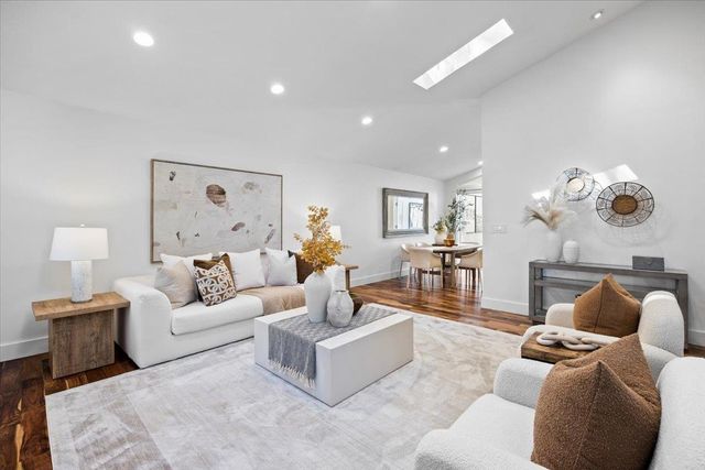 640 N San Antonio Road, Los Altos, CA 94022