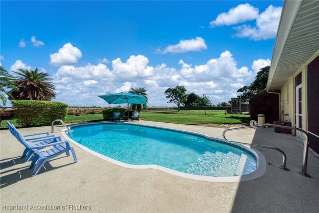 603 SUNSET POINTE Drive, Lake Placid, FL 33852