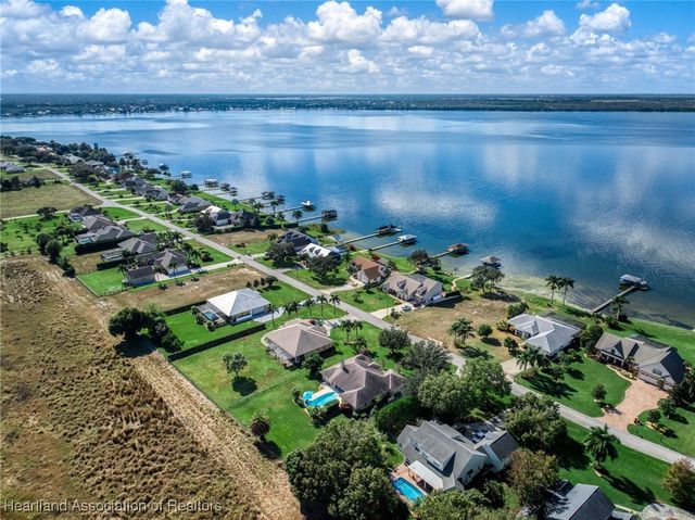 603 SUNSET POINTE Drive, Lake Placid, FL 33852