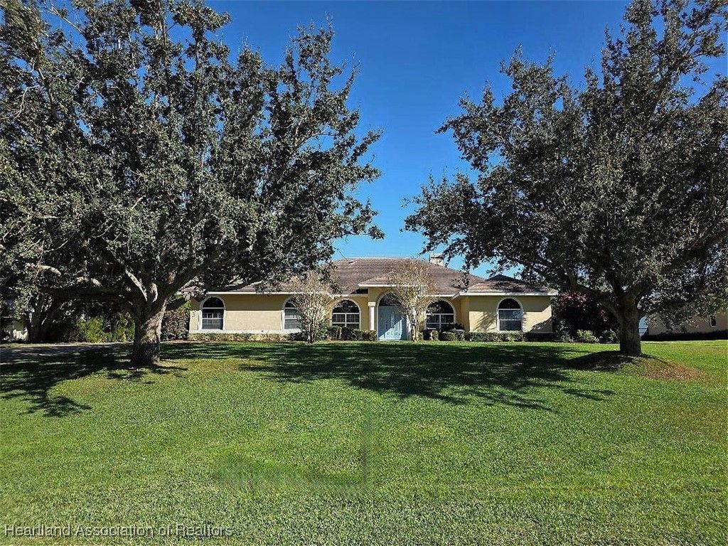 603 SUNSET POINTE Drive, Lake Placid, FL 33852