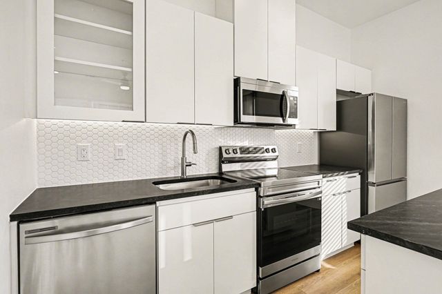 2217 N Fitzhugh Avenue 201, Dallas, TX 75204