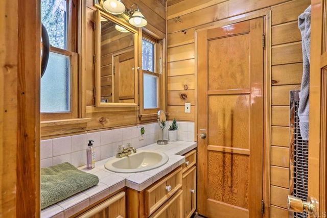 39112 Starview, Big Bear Lake, CA 92315