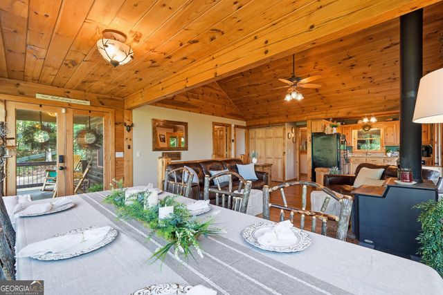 24 Oak Ledge Road, Morganton, GA 30560