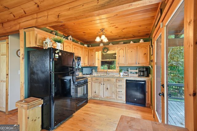 24 Oak Ledge Road, Morganton, GA 30560